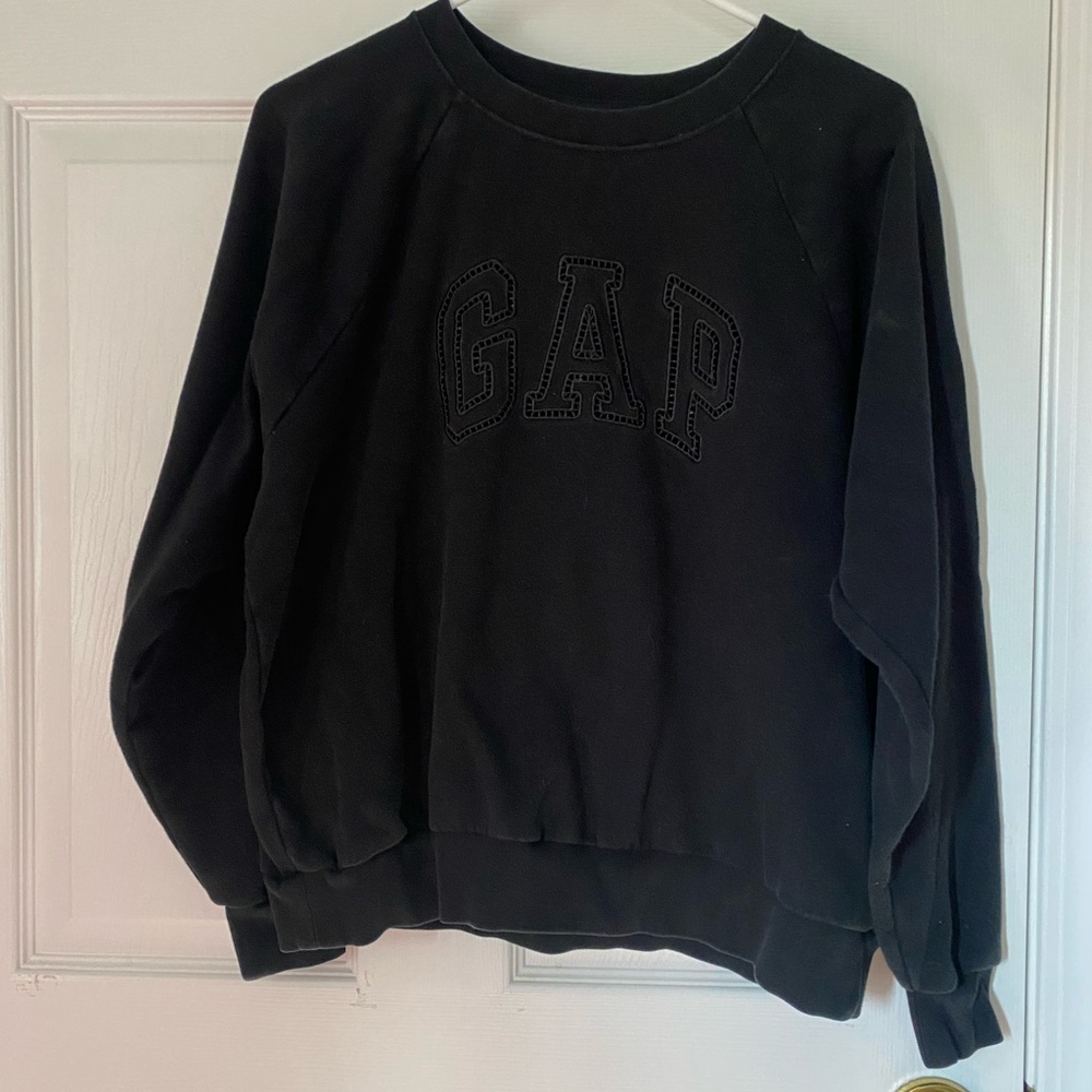 GAP Womens  Classic Black Crewneck Sweater